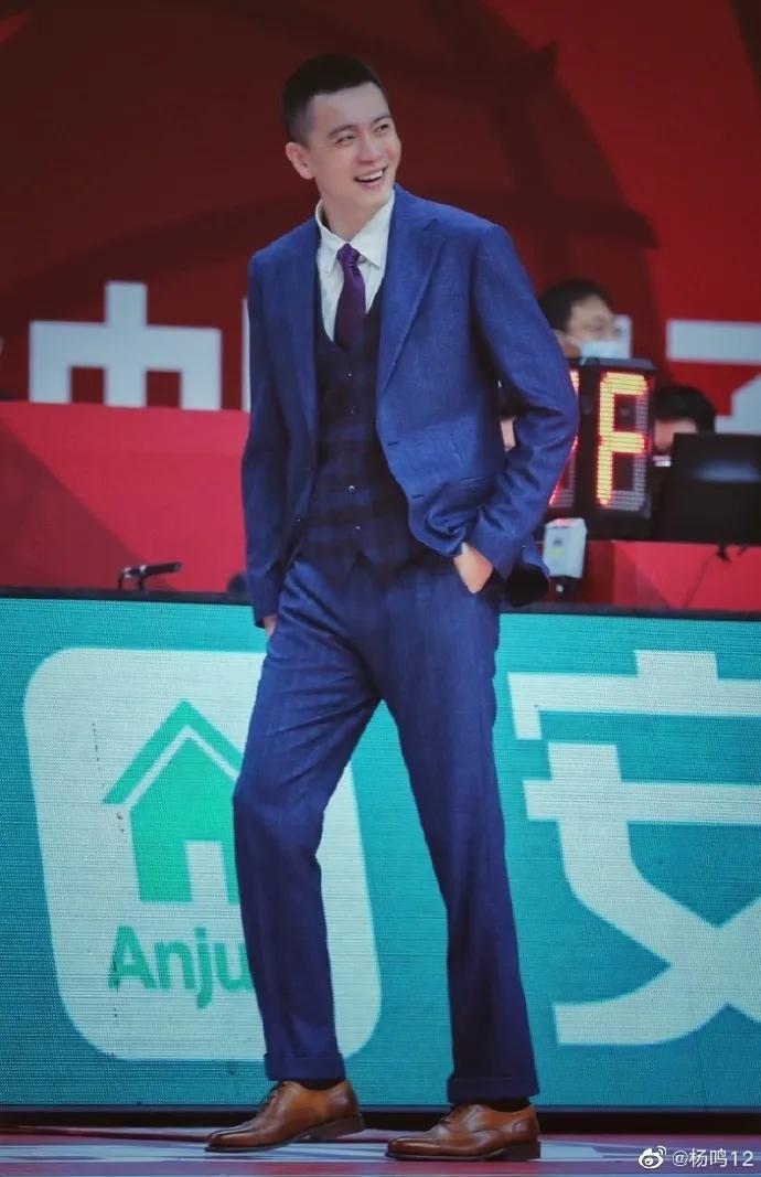 193cm体坛第一帅哥爆红，颜值惊艳：他要出道，男明星就哭吧