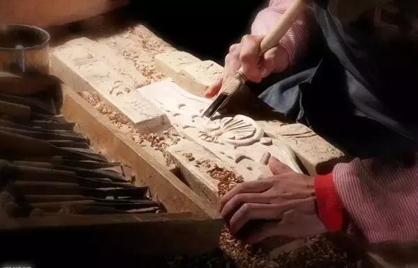 木雕精细纹理雕刻方法,鬼斧神工核雕技巧