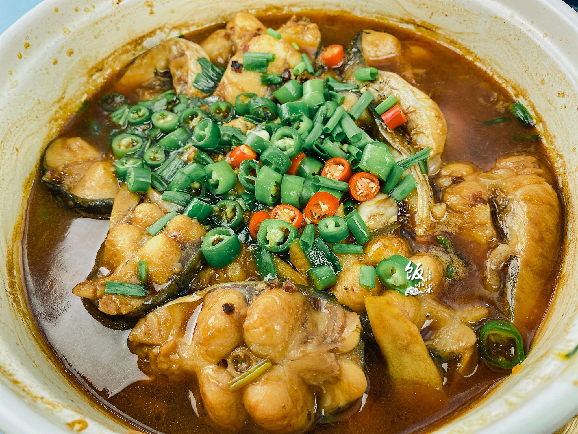 鱼肉这样做不腥不腻比烤鱼还好吃,烧鱼最好吃的做法不用油