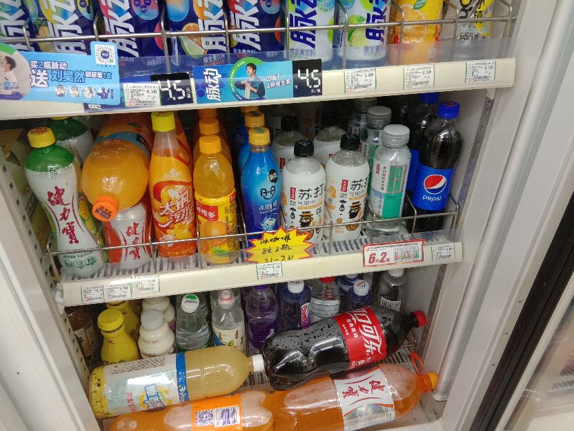 脚踏实地卖货,挖空心思招揽生意