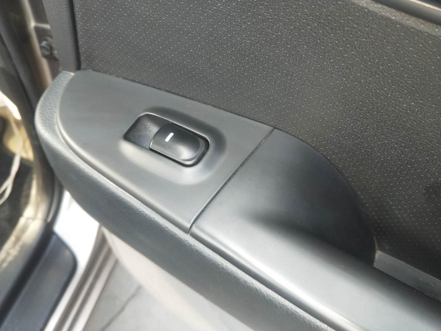 8年2万公里二手车,二手08款自动悦动1.8多少钱