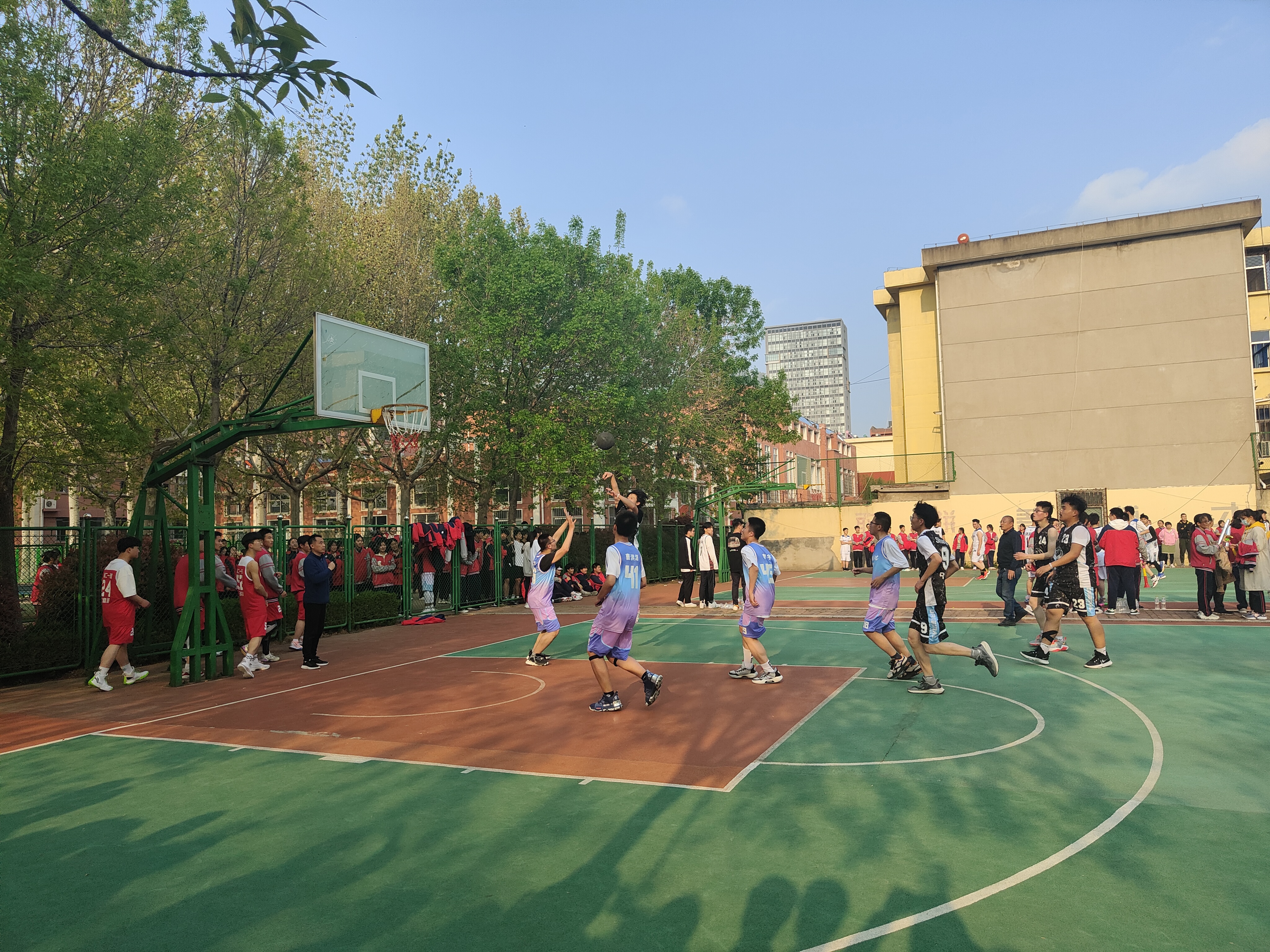 中考生看过来，来这里成就最好的自我——选择临沂三中，无悔一生