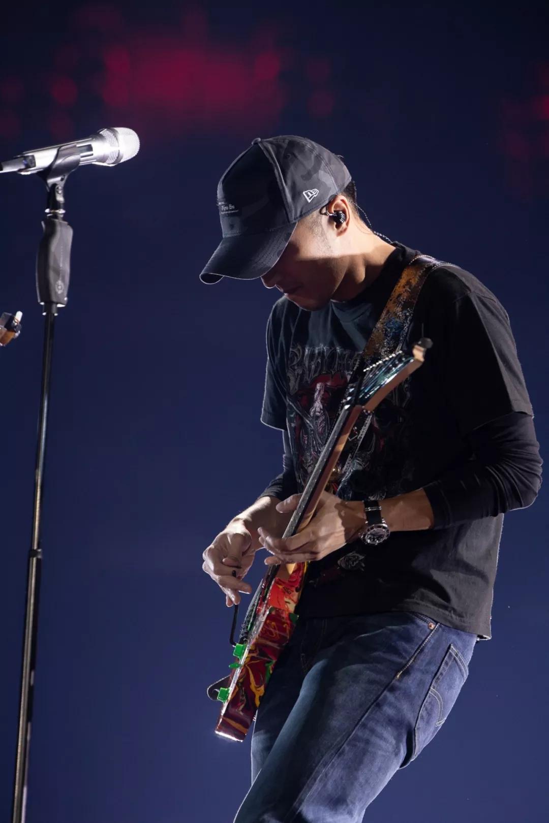 星二代谢霆锋视频,王菲星二代