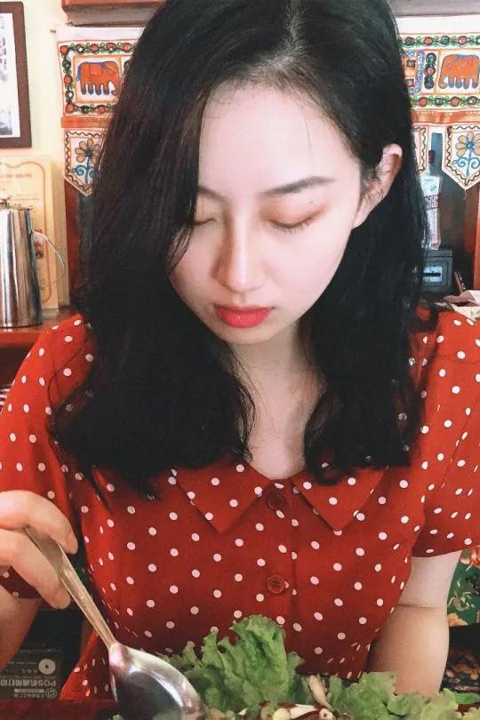 为什么自己拍照越来越不好看了,为什么拍照很丑但是实际很好看