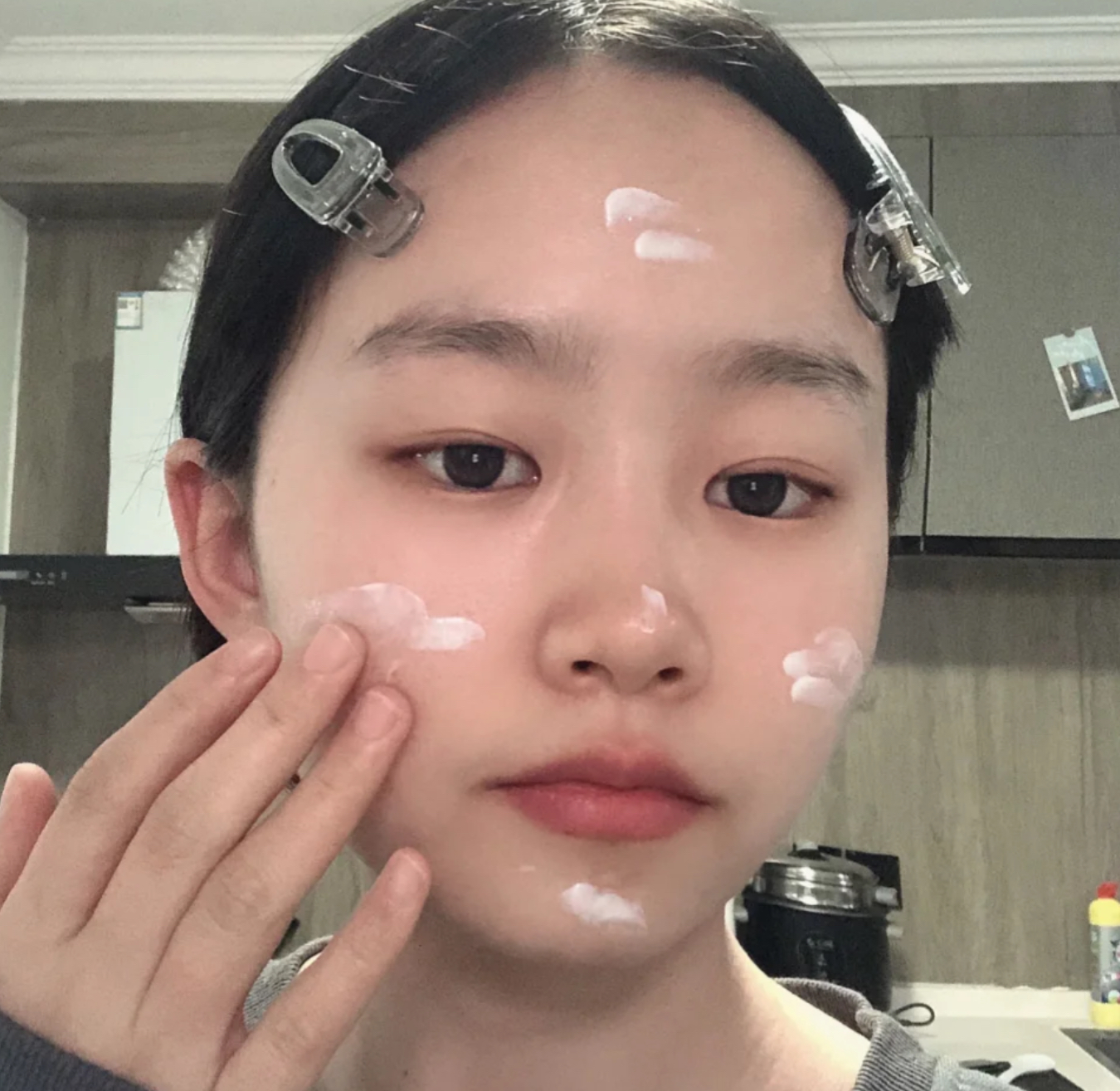 嘉兰杜汀防晒霜有几个版本,嘉兰杜汀防晒霜太香了