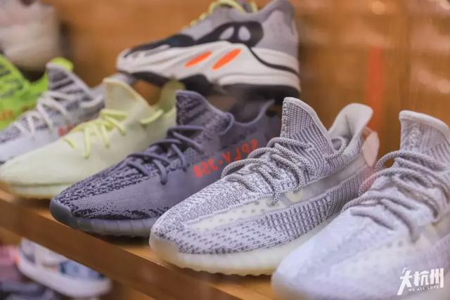 aj 1最好看配色男低帮 (aj1最新配色大全图片低帮)