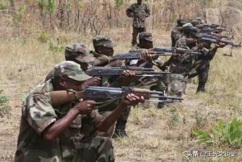 阿明时期的乌干达是如何衰落的,阿明乌干达