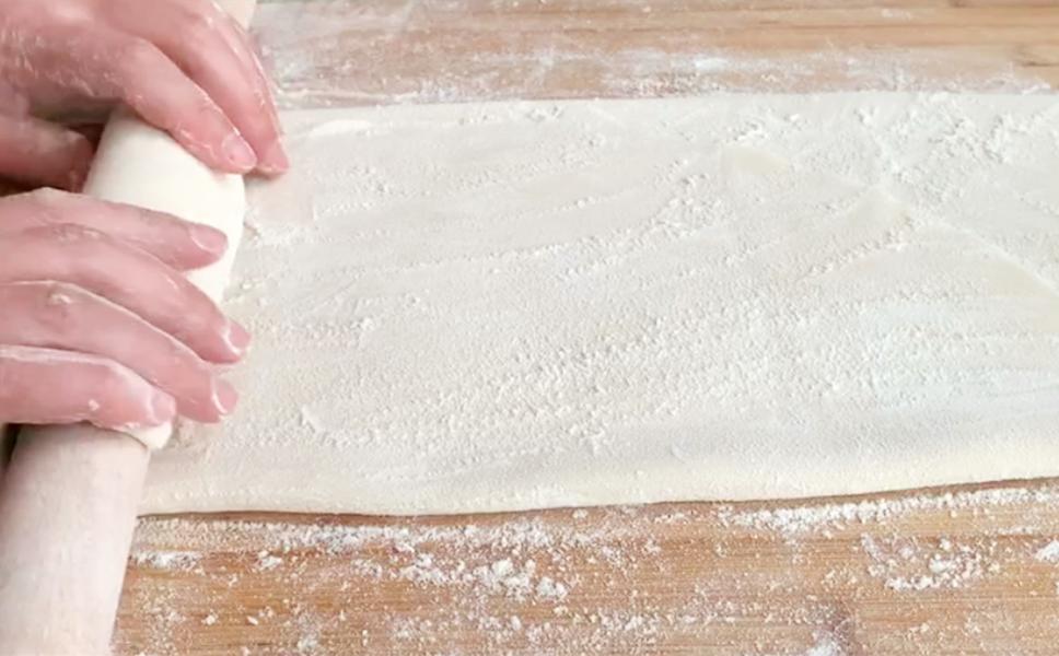 手擀面条如何做的有劲道,手擀面条怎样煮筋道不黏糊