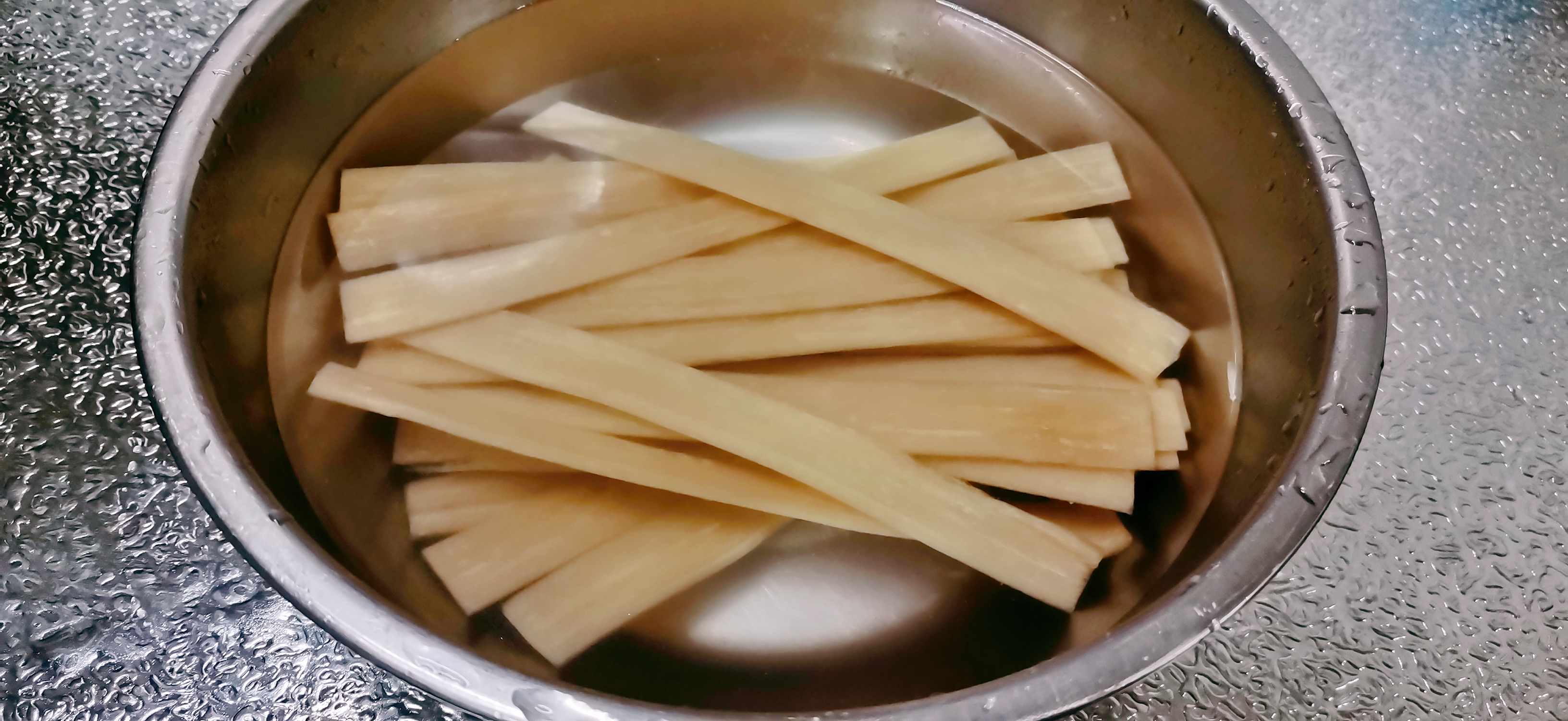 教你做麻辣香锅味道超棒,麻辣香锅在家就能做得色香味俱全