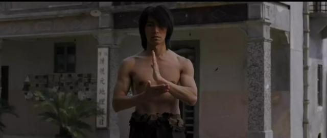 周星驰的功夫究竟有多强,周星驰喜剧电影功夫