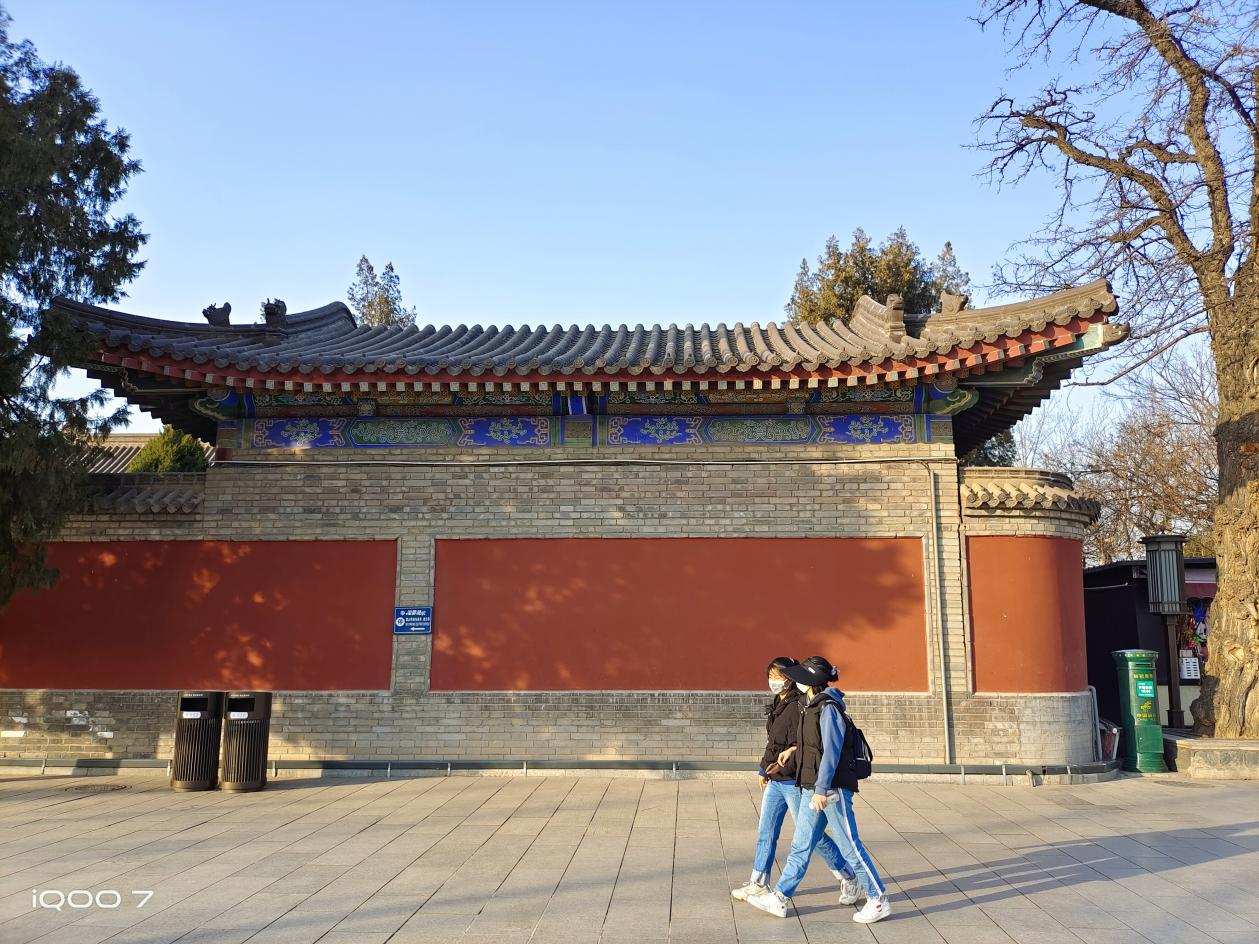 iqoo7传奇版和普通的有什么区别,iqoo7传奇版和普通版的有区别吗