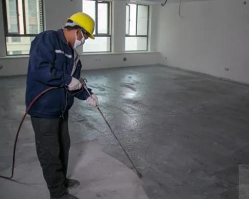 石膏基自流平做地暖回填,石膏自流平和水泥河沙找平哪个好