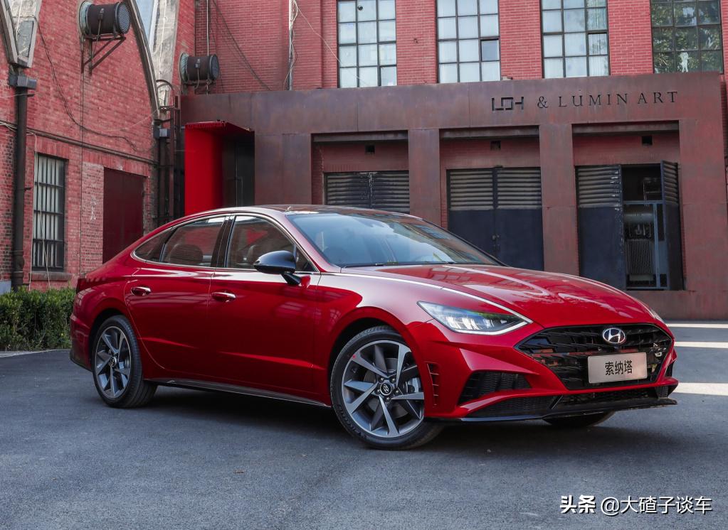 曾经屌丝三宝之一终于迎来了换代,以前的屌丝三宝