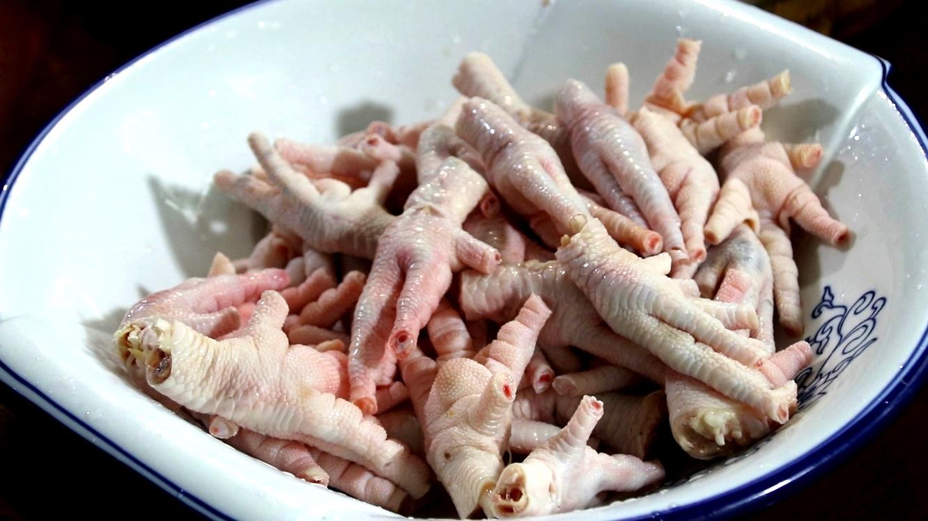 鸡爪好吃做法加卤料,鸡爪好吃的做法和配料