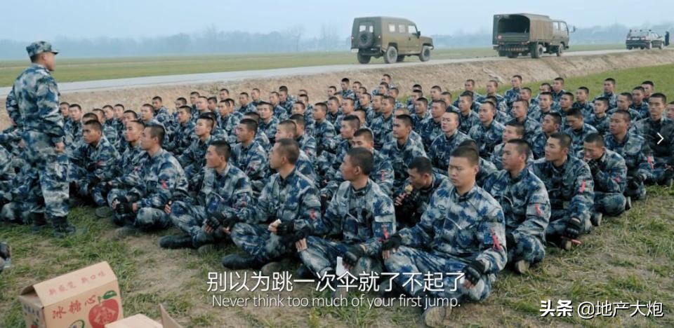 中国当兵的大学生，都是这样度过第一次