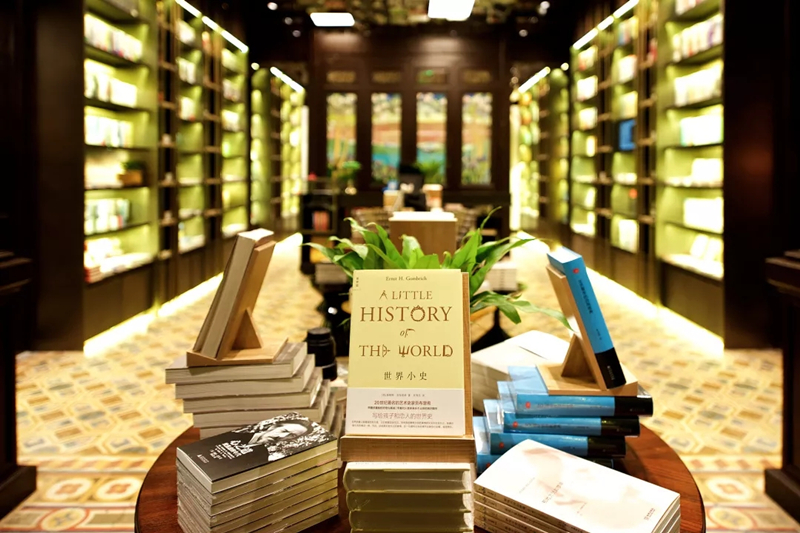 书店这样装修设计，营造最温馨的书店