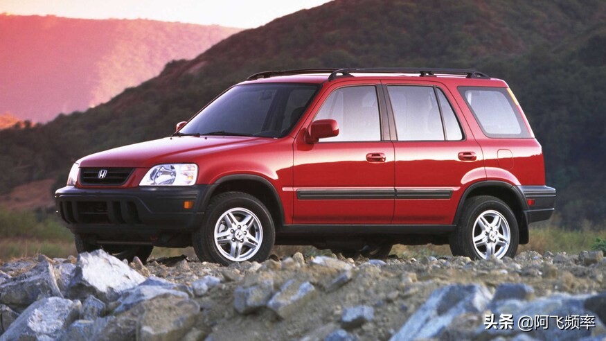 本田CR-V敞篷版,本田热门车款cr-v新款图片曝