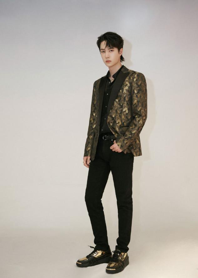 王一博潮流视频,王一博秋冬造型合集