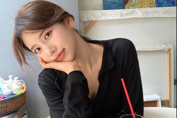 韩国女生用的彩妆,高颜值的平价彩妆推荐女生用