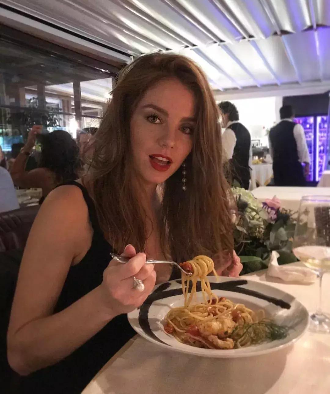 意大利是著名的时尚设计之国,意大利是真正的美食之都