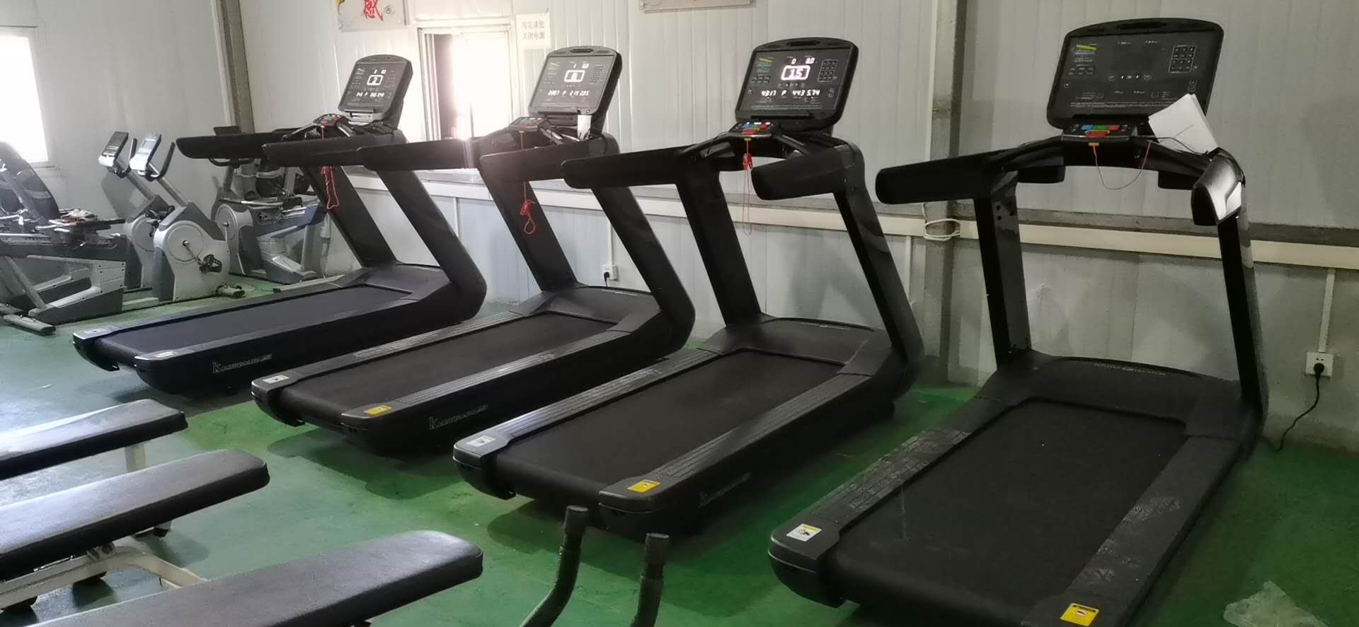 健身俱乐部器材大全,健身俱乐部都有哪些器材