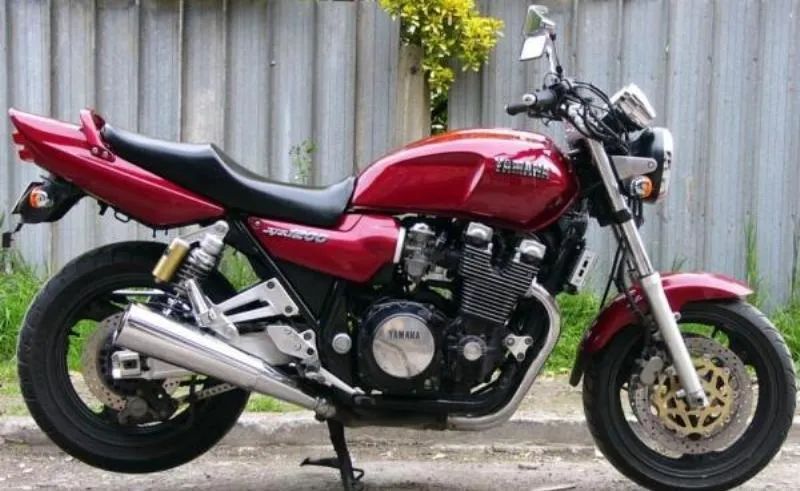 2020款顶配电喷雅马哈xjr1300,本田cb1300雅马哈xjr1300