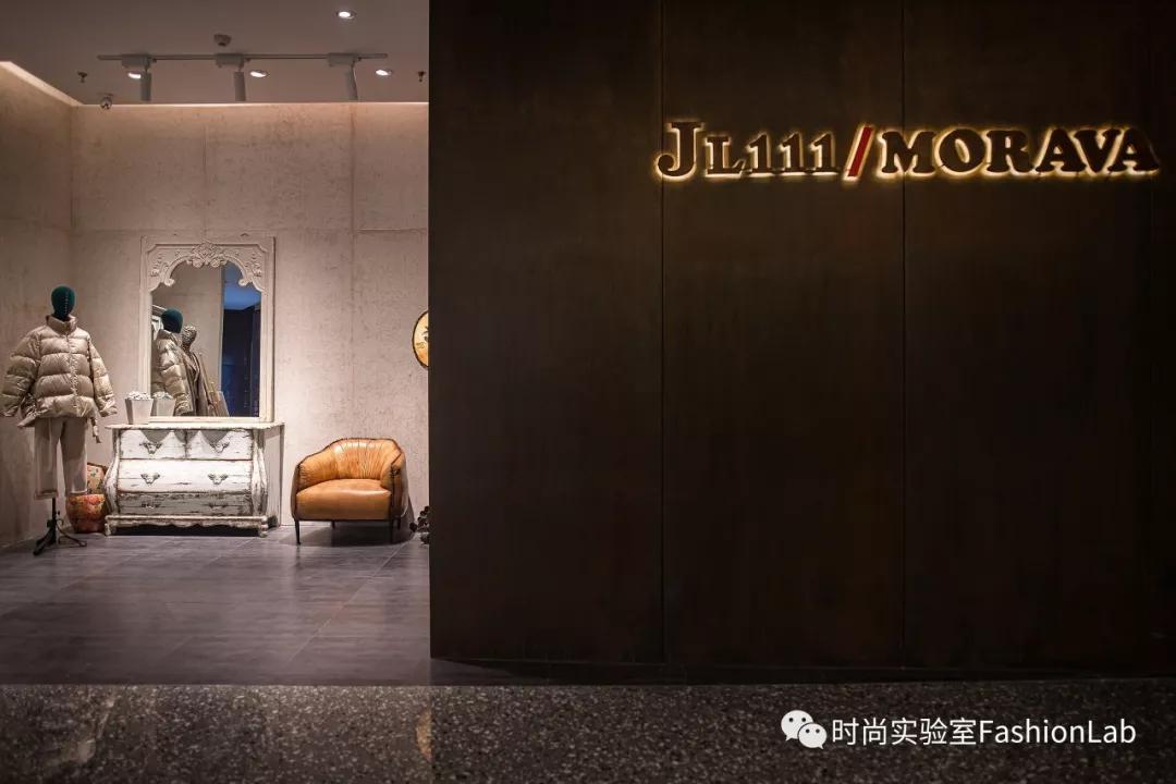 送对年终礼物是当代青年的社交核*器武**