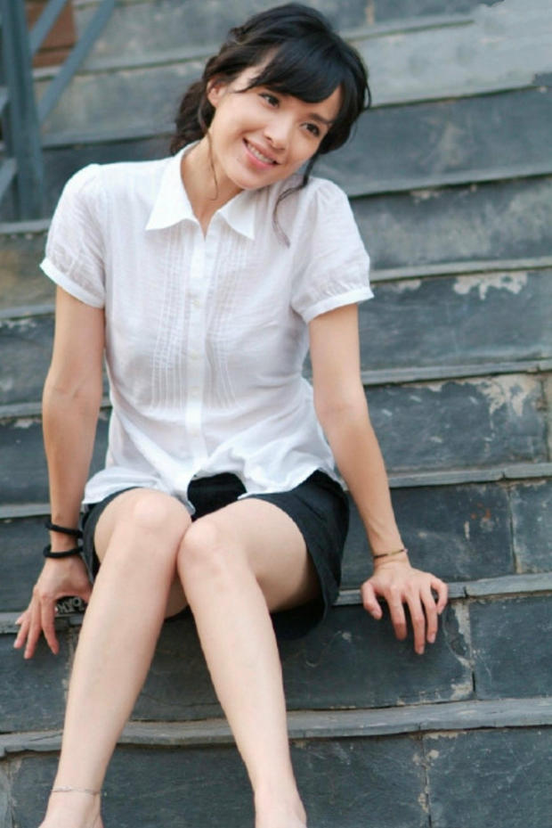 李佳几岁嫁给靳东,李佳嫁靳东前有孩子吗