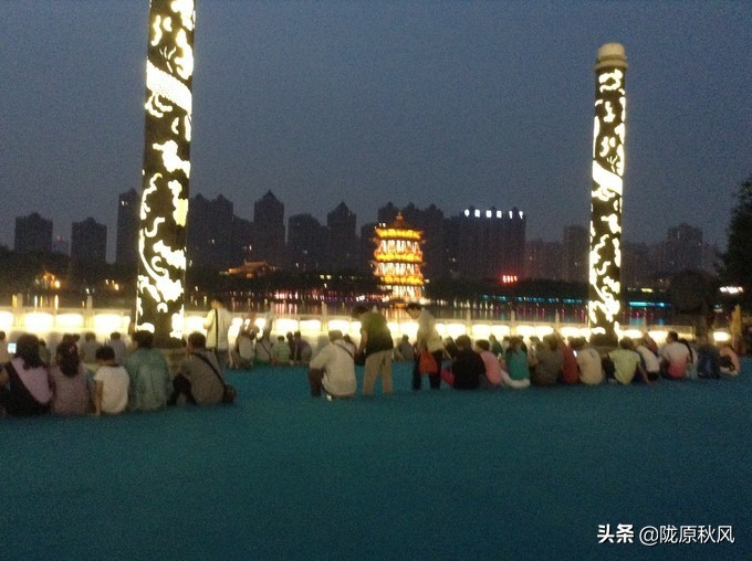 西安兵马俑和大唐不夜城旅游攻略,古都西安兵马俑与大唐芙蓉园一角