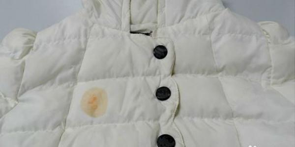 羽绒服去油渍小妙招清洗视频,电吹风清洁羽绒服油渍小妙招