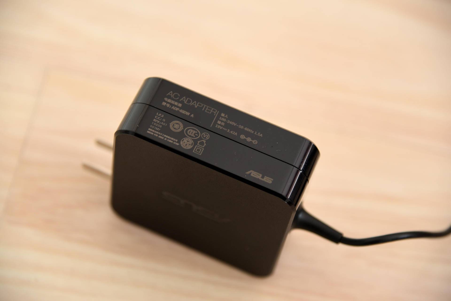 一个路由4699元，华硕帝王蟹RT-AX89X：不贵！我只是挑选优质用户