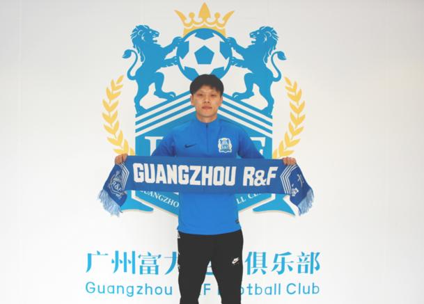 恒大飞翼加盟，富力欲重拾352阵型大打美丽足球，两翼齐飞或重现