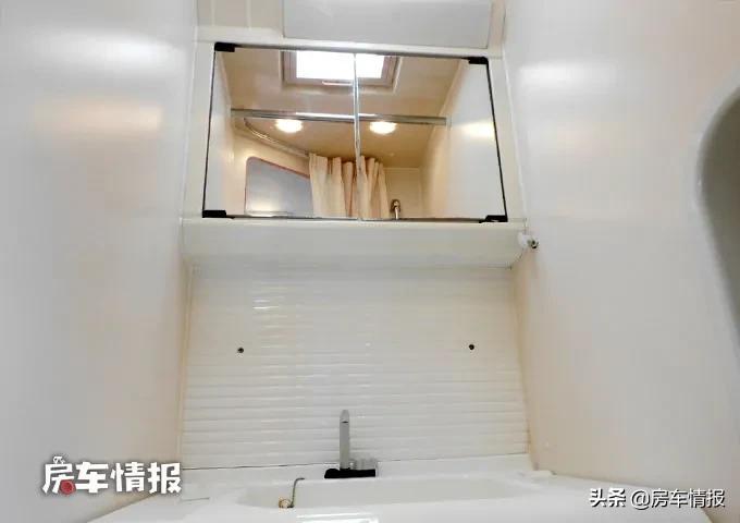 丰田海狮房车,高顶丰田海狮房车