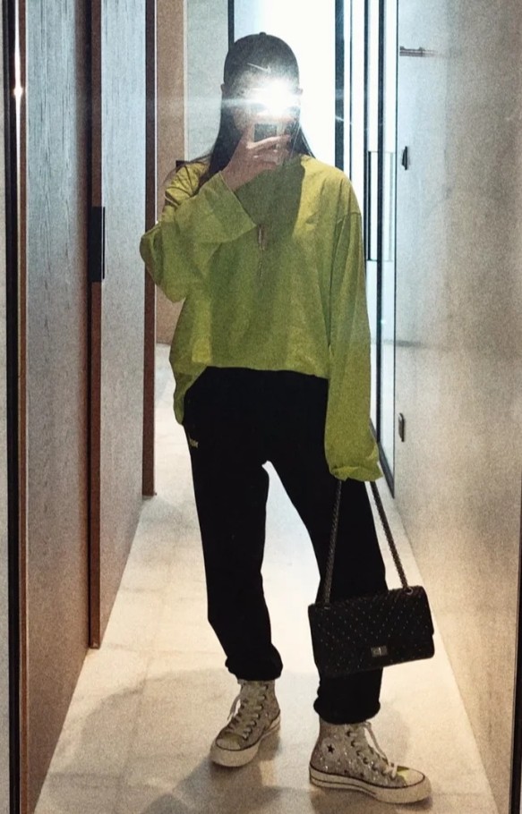 潮酷女孩娜比穿搭