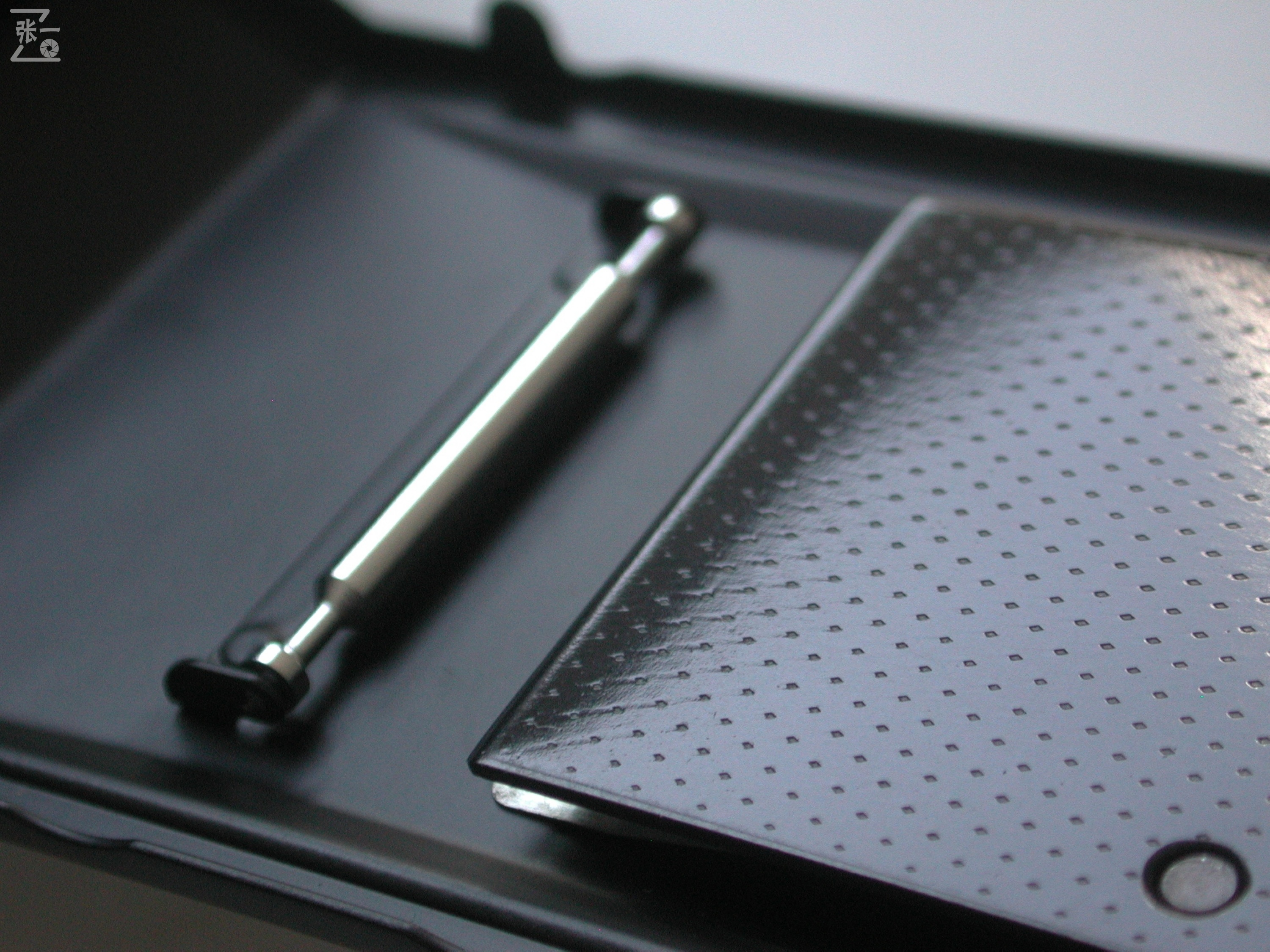 中国重庆生产的明佳MingcaMCK1000单反照相机