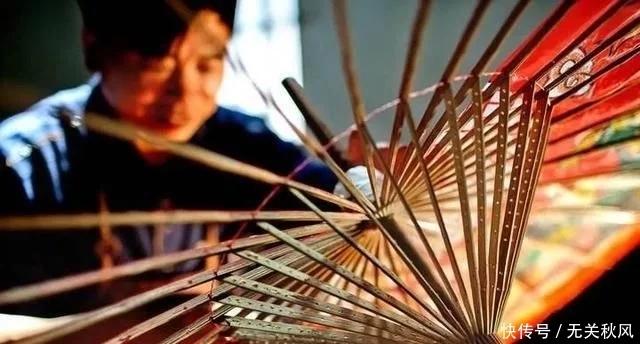 屋内不打伞、玩火会尿床，小时候听过的谚语科学分析出来有道理？