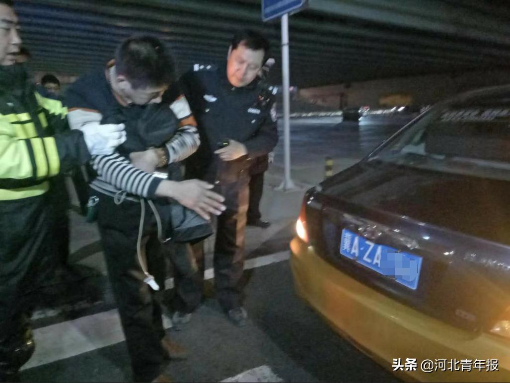 石家庄救护车一路鸣笛,石家庄救护车送危重病人回家