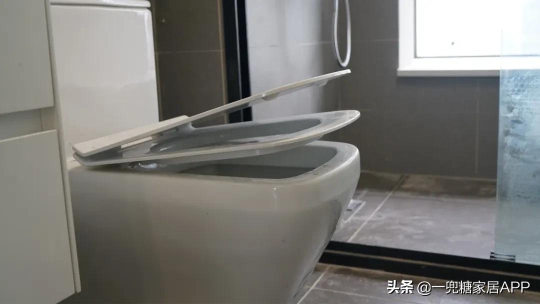 同样是网购,凭什么别人能装出五星级卫浴,而你只配买到假货?