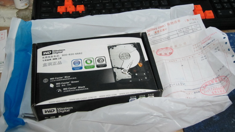 日立8t氦气硬盘为什么便宜,日立8t氦气硬盘最新评测