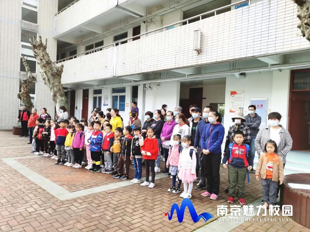 动态丨南京市海英小学:“幼小衔接”片区幼儿园进校园
