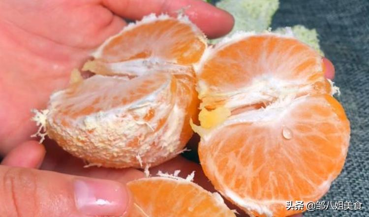 买橘子怎么挑果肉多,买橘子的正确方法视频