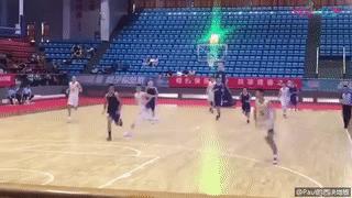 2米05中锋投三分,2米控卫技巧