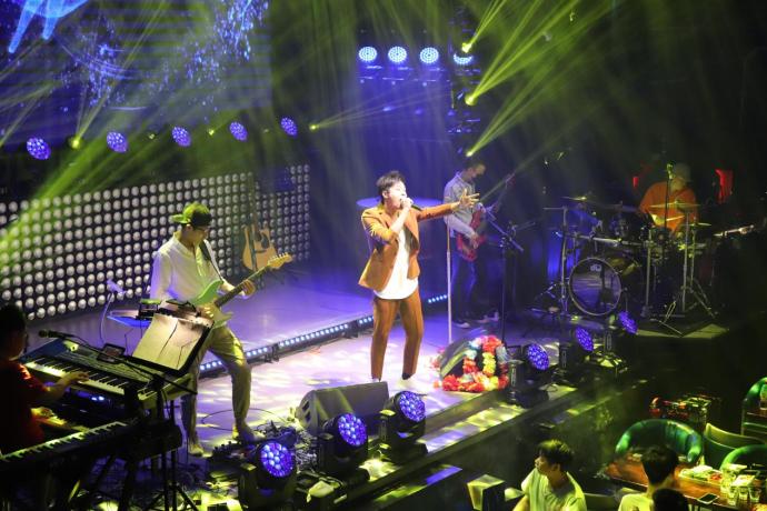 mtlivehouse福永店,顶级livehouse音乐现场酒吧