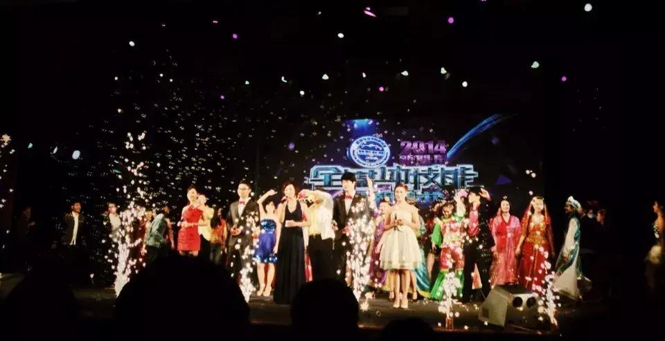 成体,一所靠“抓小偷”牢牢锁死热搜的学校