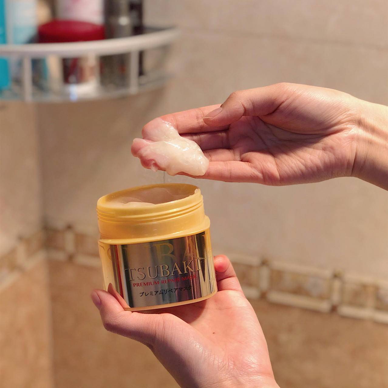 又黄又毛躁的头发,女士头发又细又黄油腻