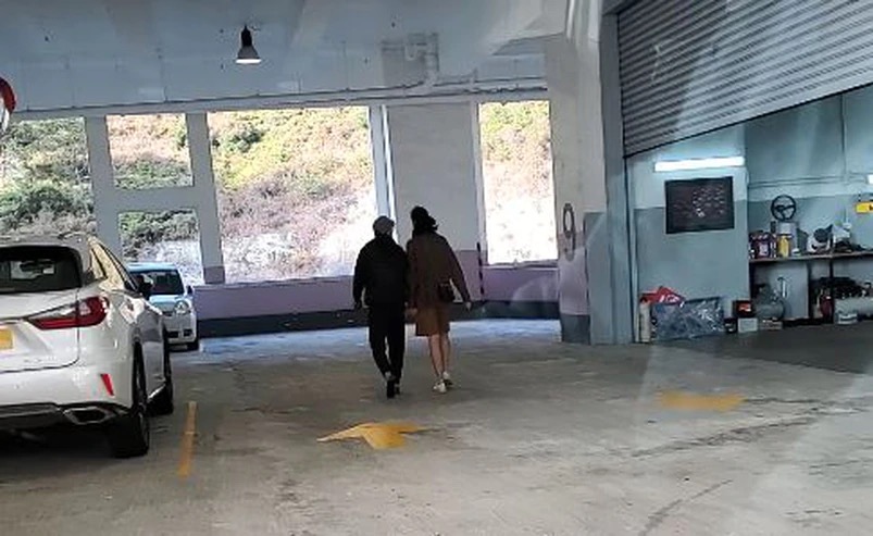 郭晶晶小叔子年轻照片,郭晶晶小叔子近照