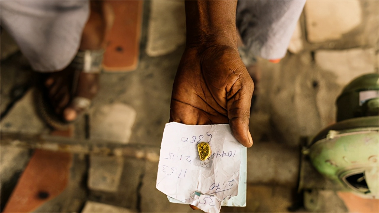 广西“上林帮”非洲淘金：枪战、瘟疫是常事，有人资产暴涨一个亿