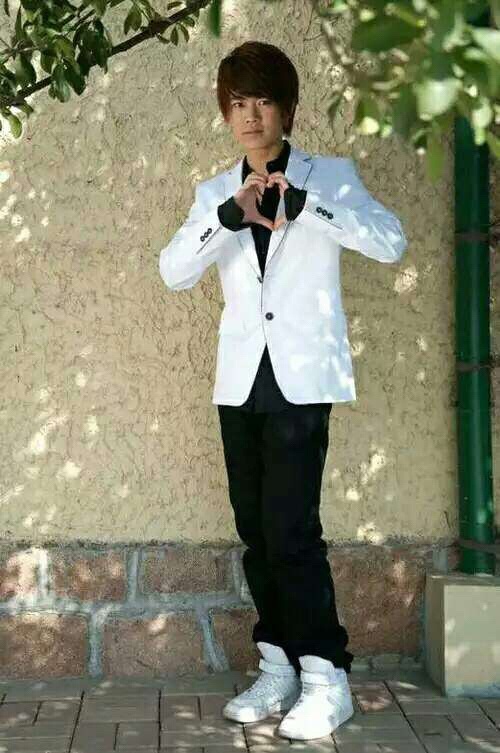 鹿晗、吴亦凡早年杀马特造型是学东方神起的?打开方式不对吧