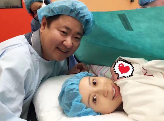 “老公有人说我是小牛奶？”产妇没听懂医生的暗语，闹出了大笑话