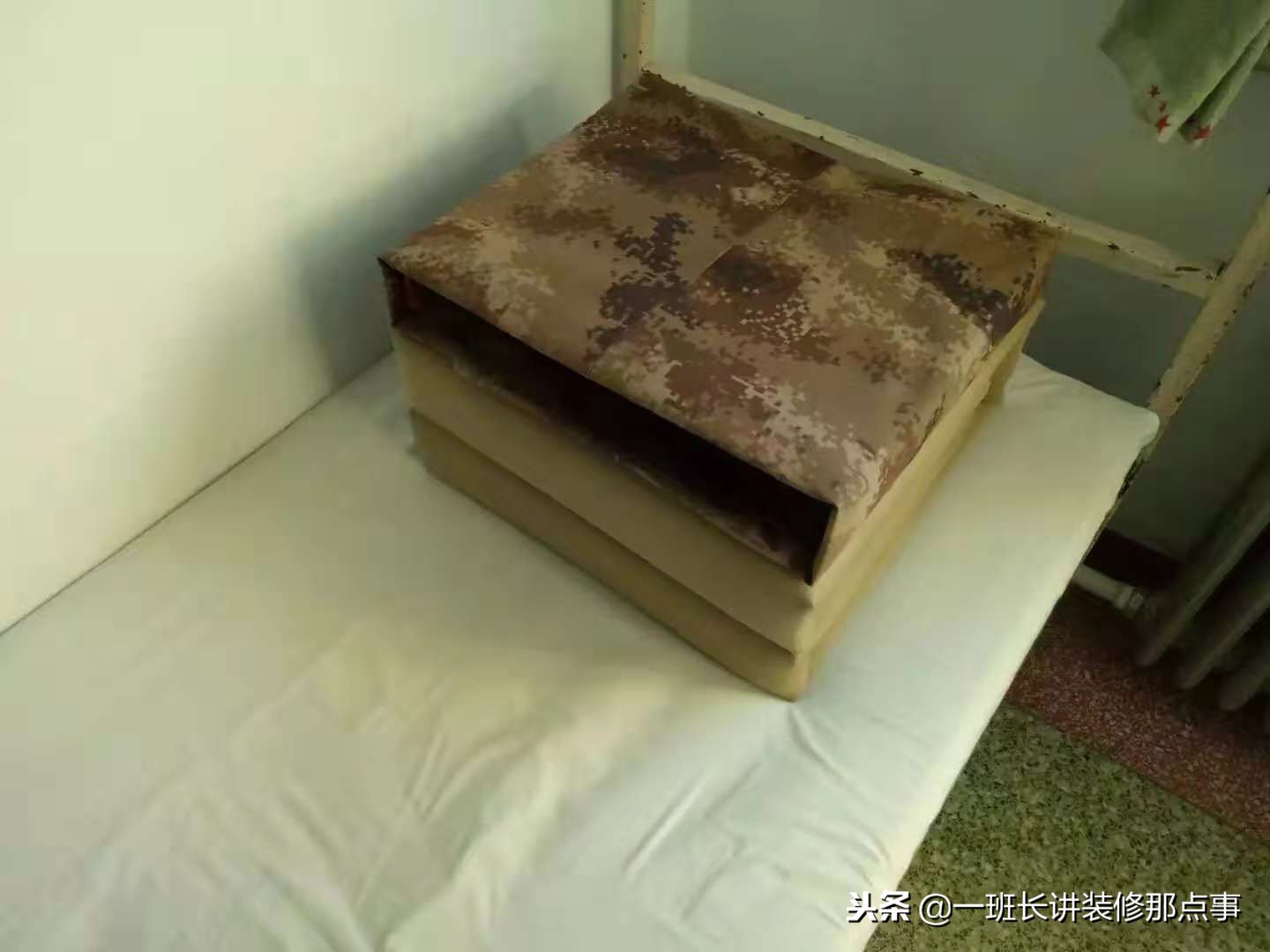 部队的被子怎么叠视频慢动作,部队被子怎么叠成豆腐块